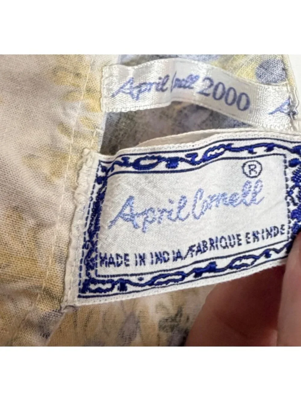 Vintage April Cornell Floral Tablecloth Round  88